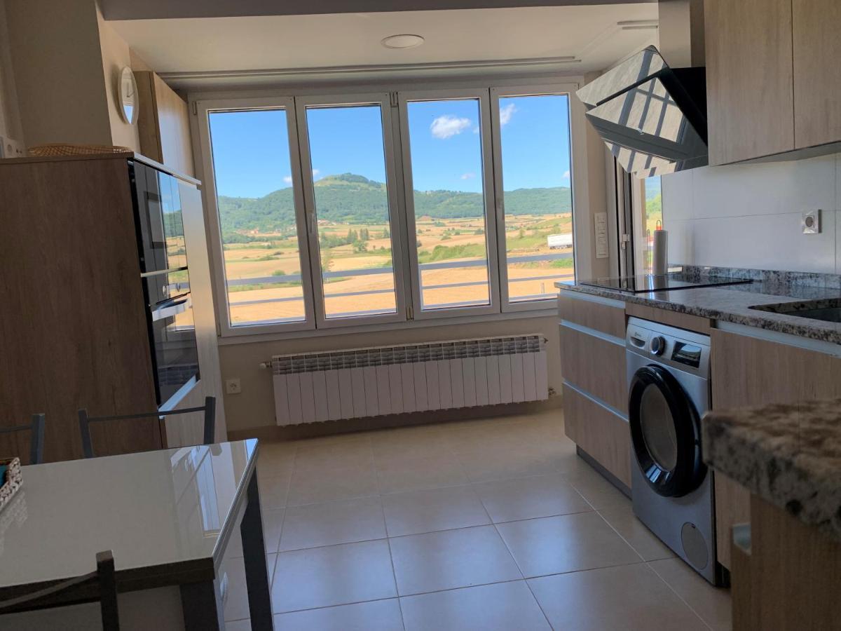 Ferienwohnung Tellazar Maestu Exterior foto
